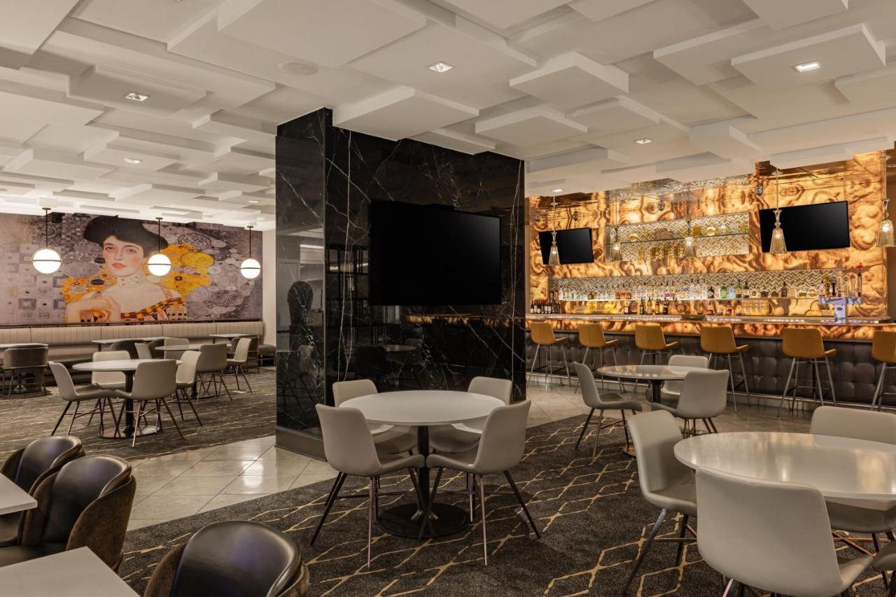 Marriott's Grand Chateau Hotel
