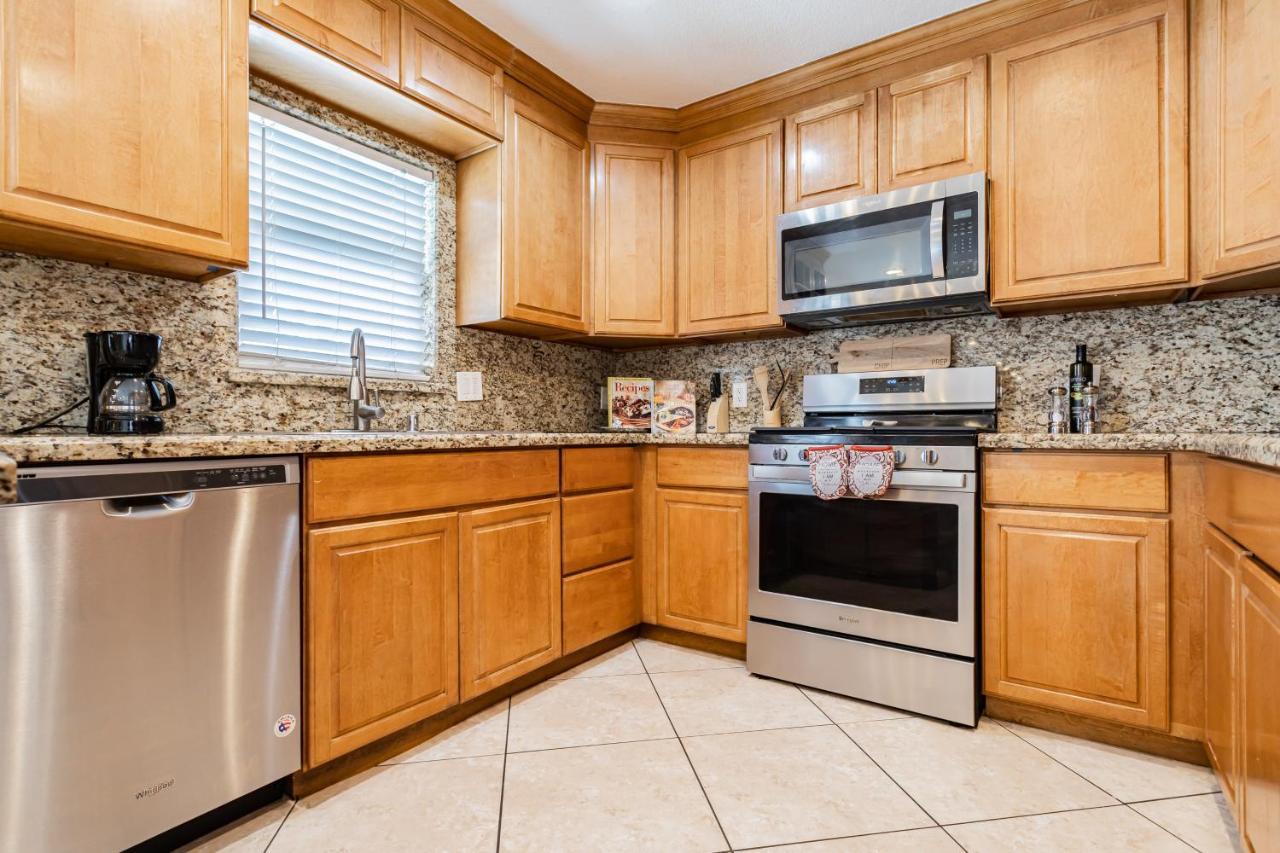 The Vegas Escape - Near The Airport/strip With Pool Holiday home *