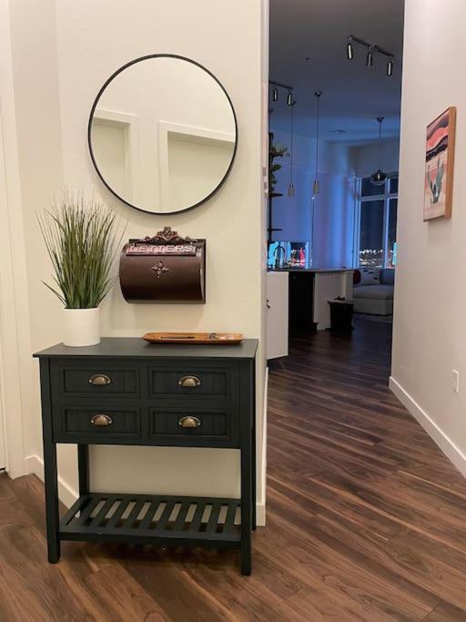 A Perfect Getaway In The Heart Of The Action Apartment Las Vegas