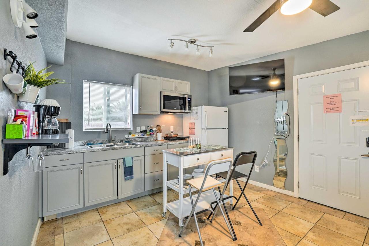 North Vegas With Fire Pit 10 Mi To Strip Apartment