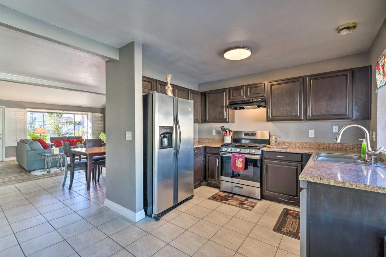 Stylish With Pool - 5 Mi To Vegas Strip!