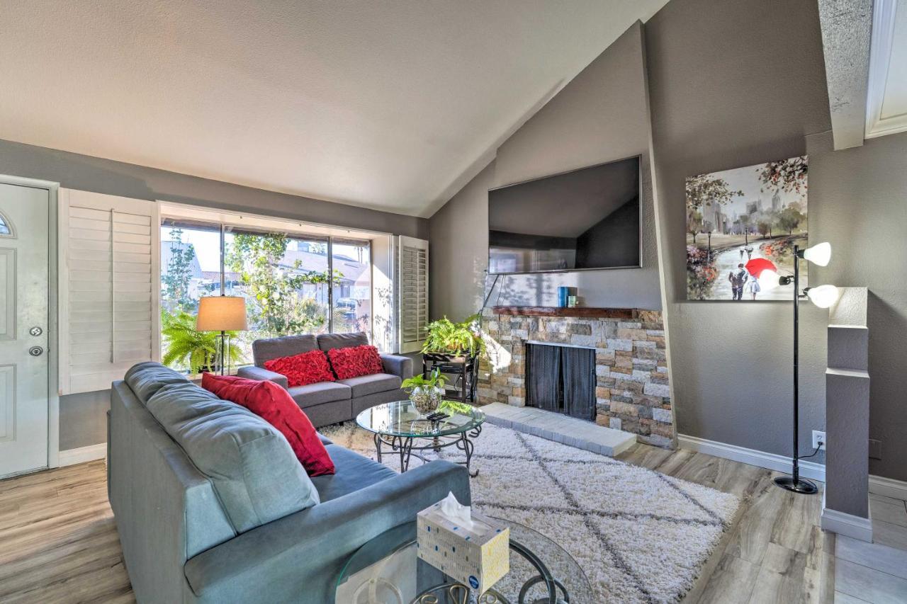 Stylish With Pool - 5 Mi To Vegas Strip! Holiday home *