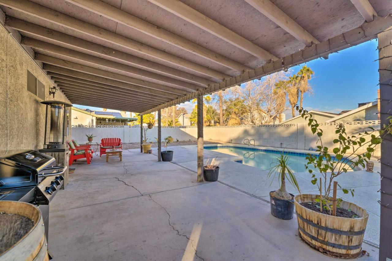 Holiday home Stylish With Pool - 5 Mi To Vegas Strip!