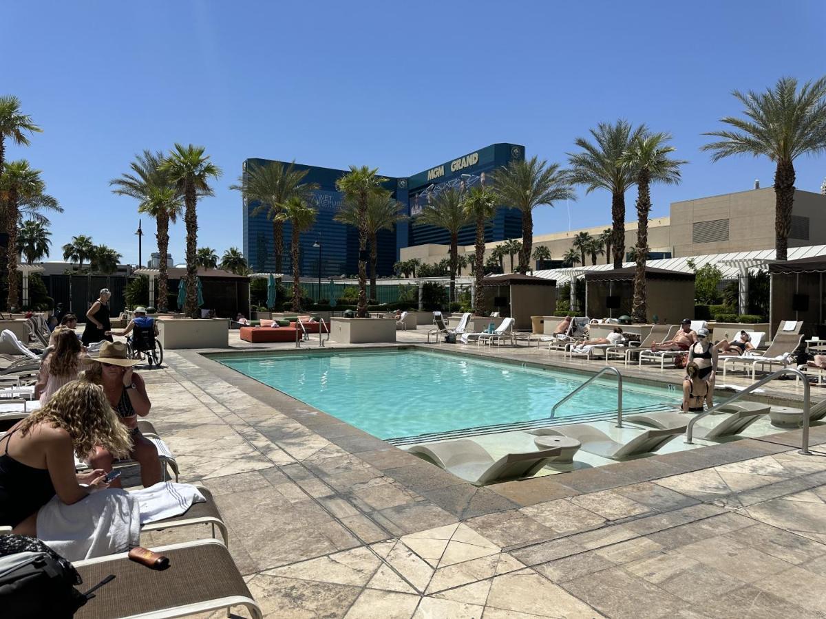 Aparthotel Mgm Signature Deluxe Balcony Strip View Las Vegas