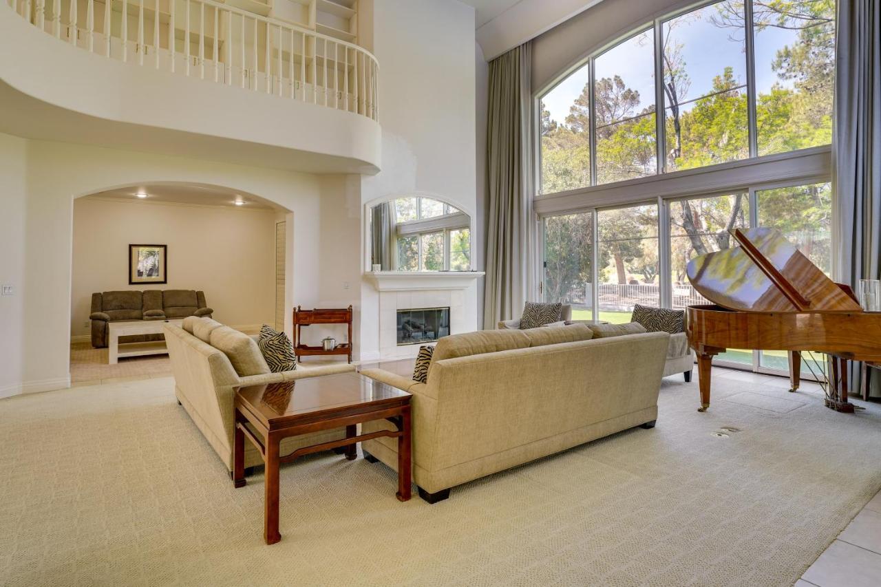 Elegant Vegas Estate With Pool About Near Strip Holiday home Las Vegas