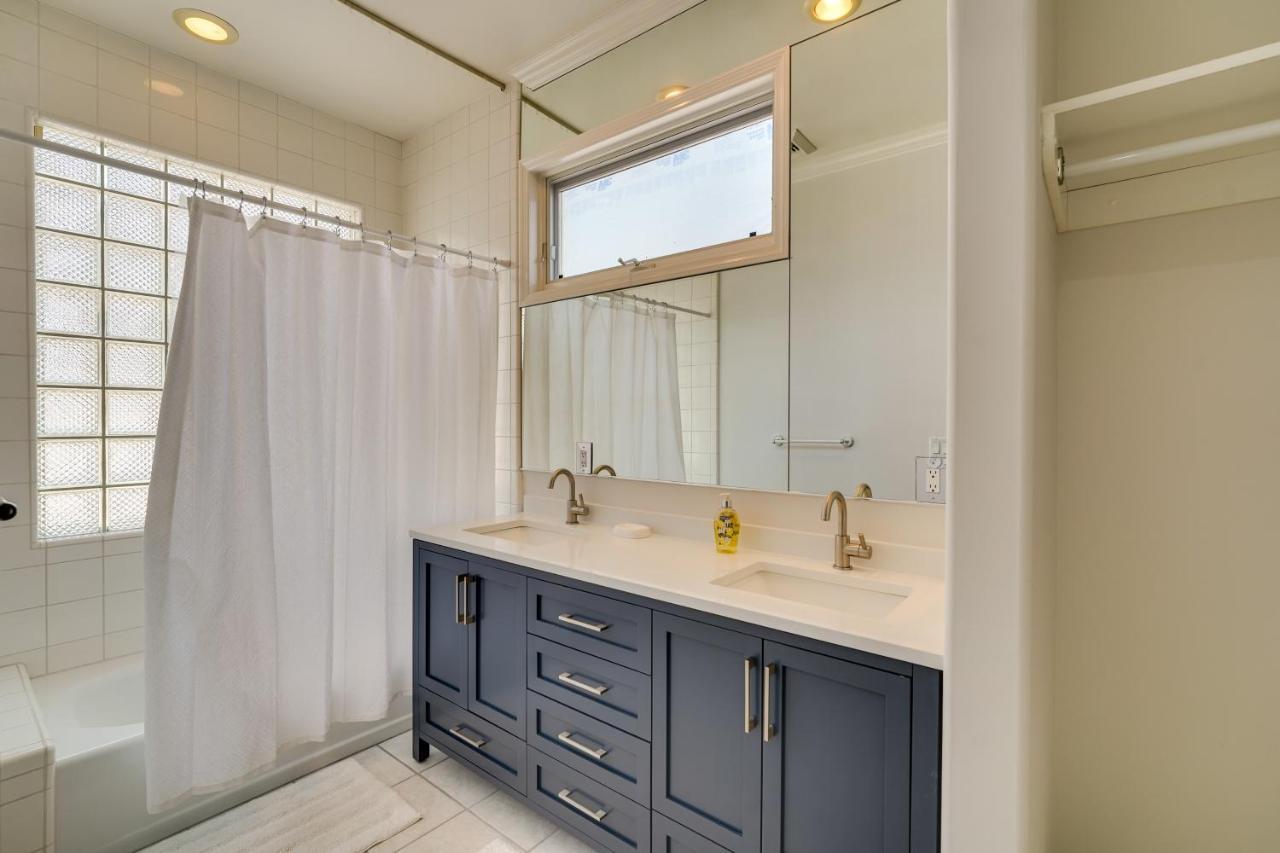 Holiday home Elegant Vegas Estate With Pool About Near Strip