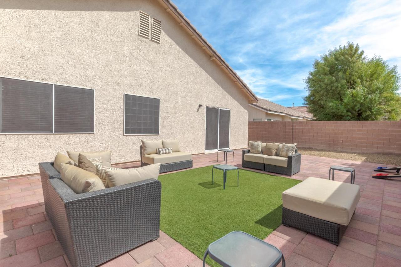 Beautiful Spacious Single Story Vegas Holiday home *