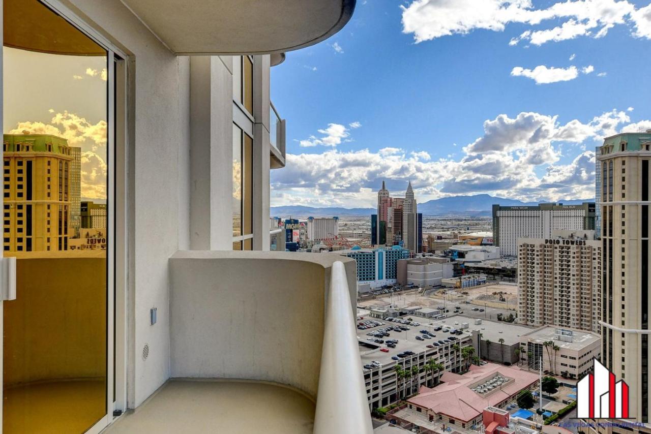 Mgm Signature-27-805 F1 Track & Strip View Balcony Holiday home *