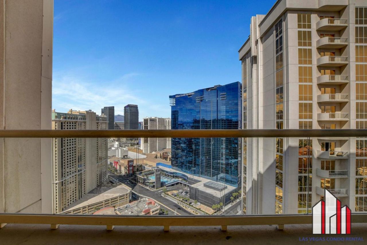 Holiday home Mgm Signature-32-715 F1 Track & Strip View Balcony *
