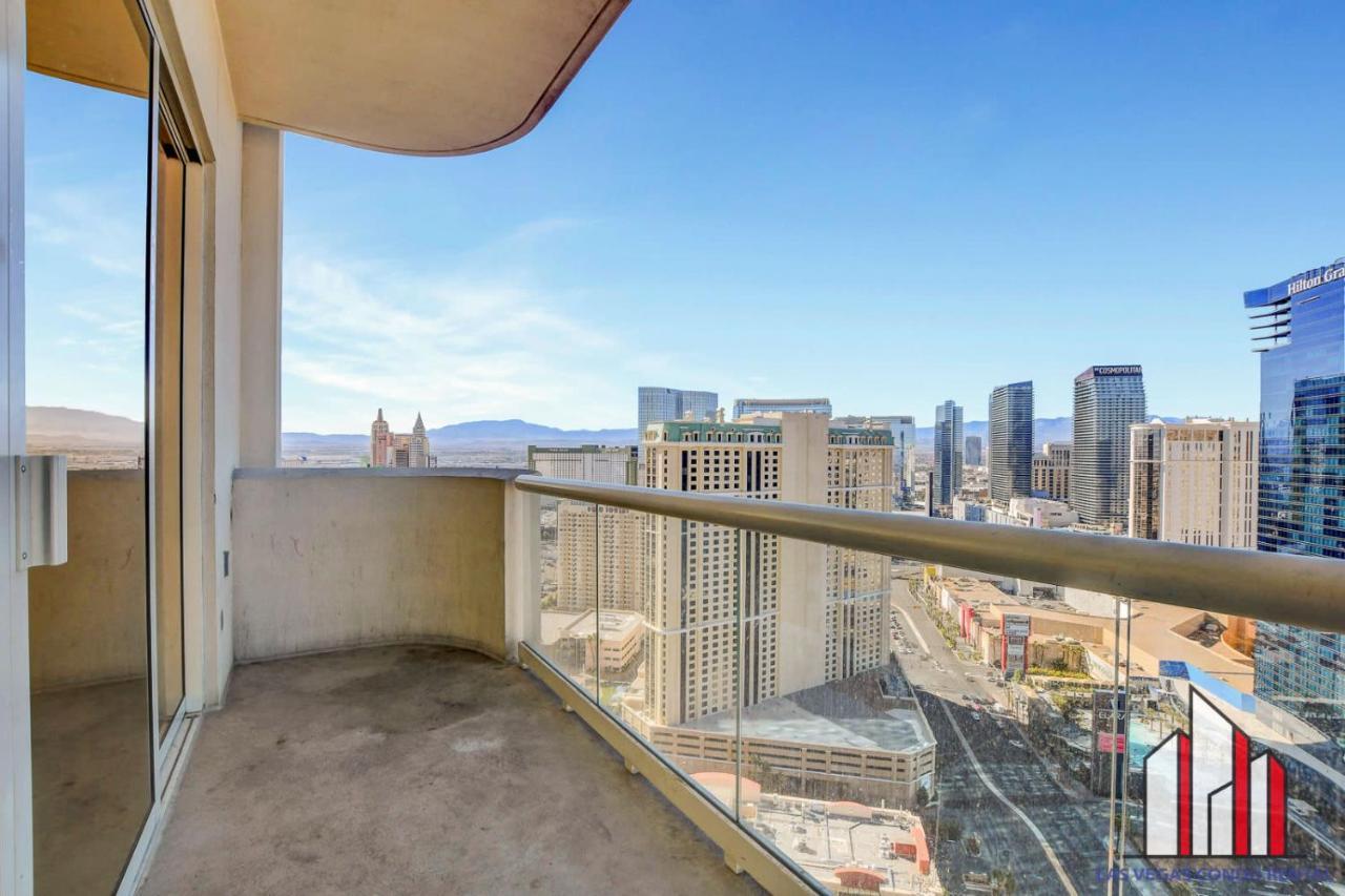 Mgm Signature-33-805 F1 Track & Strip View Balcony Holiday home