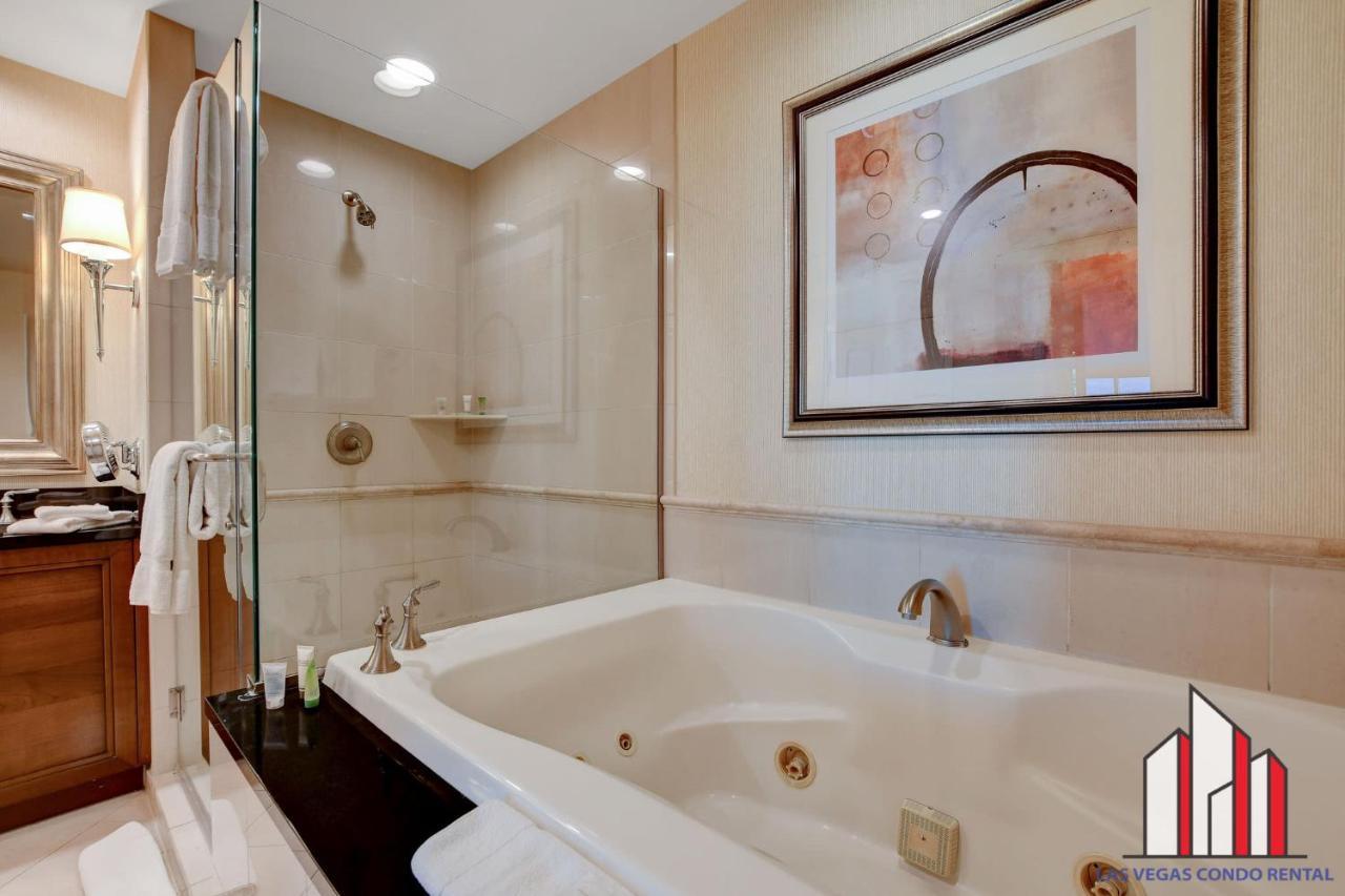 Mgm Signature-22-703 Strip View Jacuzzi Studio Holiday home Las Vegas