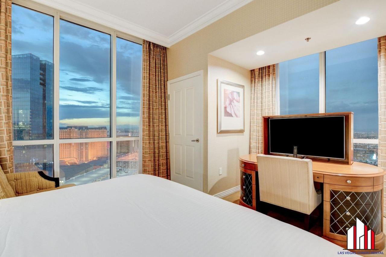 Holiday home Mgm Signature-34-821 1br2ba F1 Strip View Balcony *