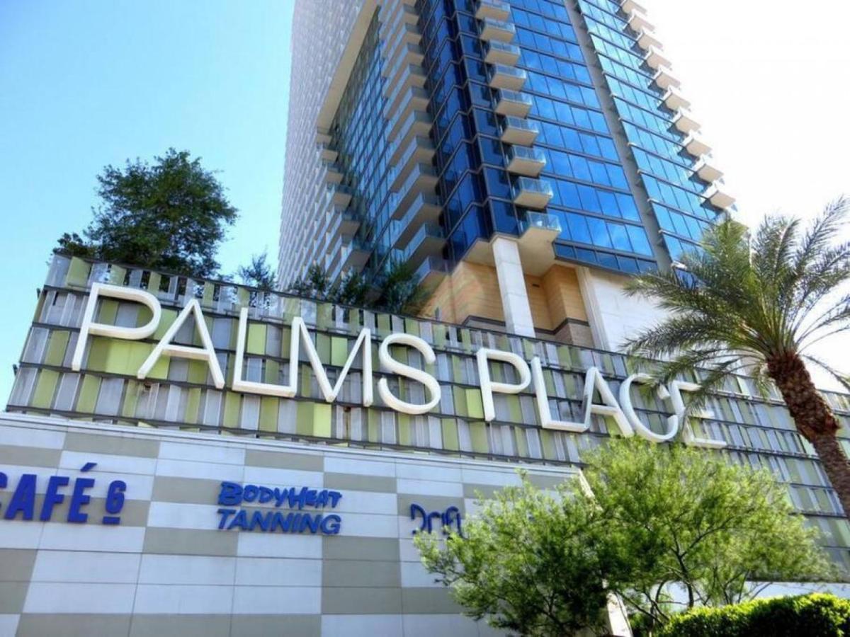 Gorgeous Strip View - At Palms Place - 17