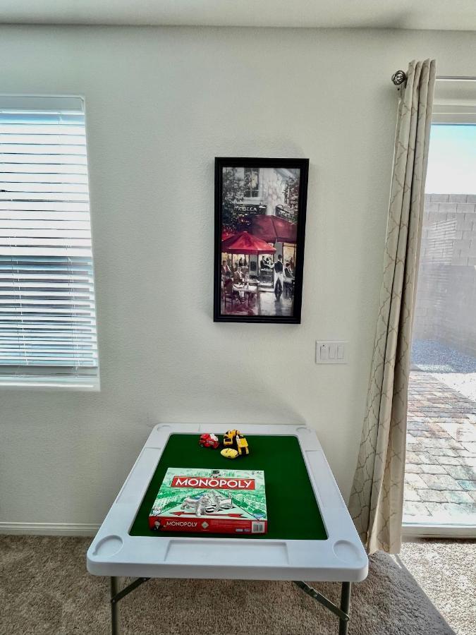 Holiday home Spacious House, 5 Bedrooms, Sleeps 12, Near Vegas Strip And Airport