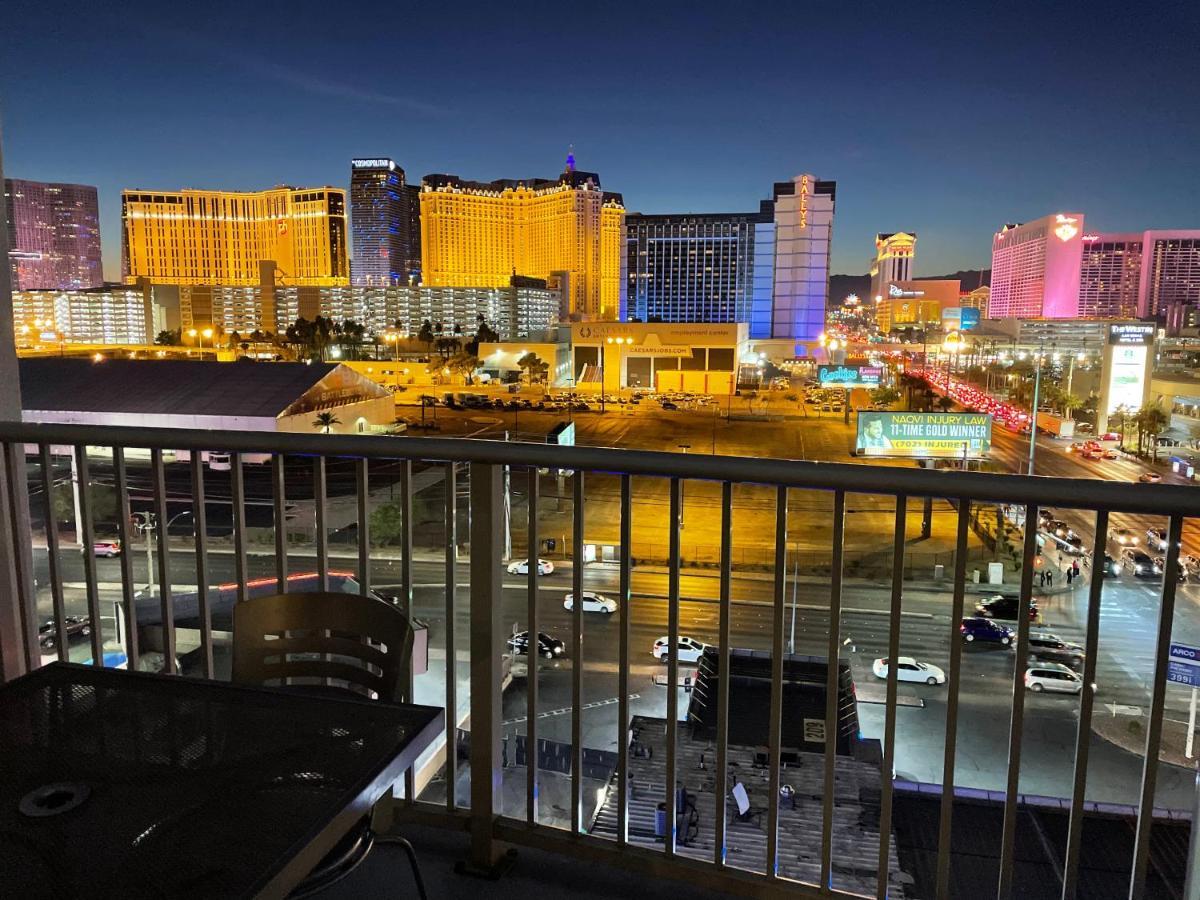 The Platinum & Strip View Aparthotel *