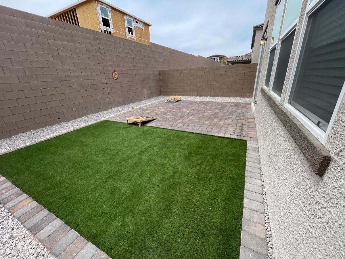 Spacious House, 5 Bedrooms, Sleeps 12, Near Vegas Strip And Airport Holiday home
