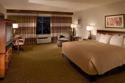 Doubletree By Hilton Vegas Airport Hotel 3*