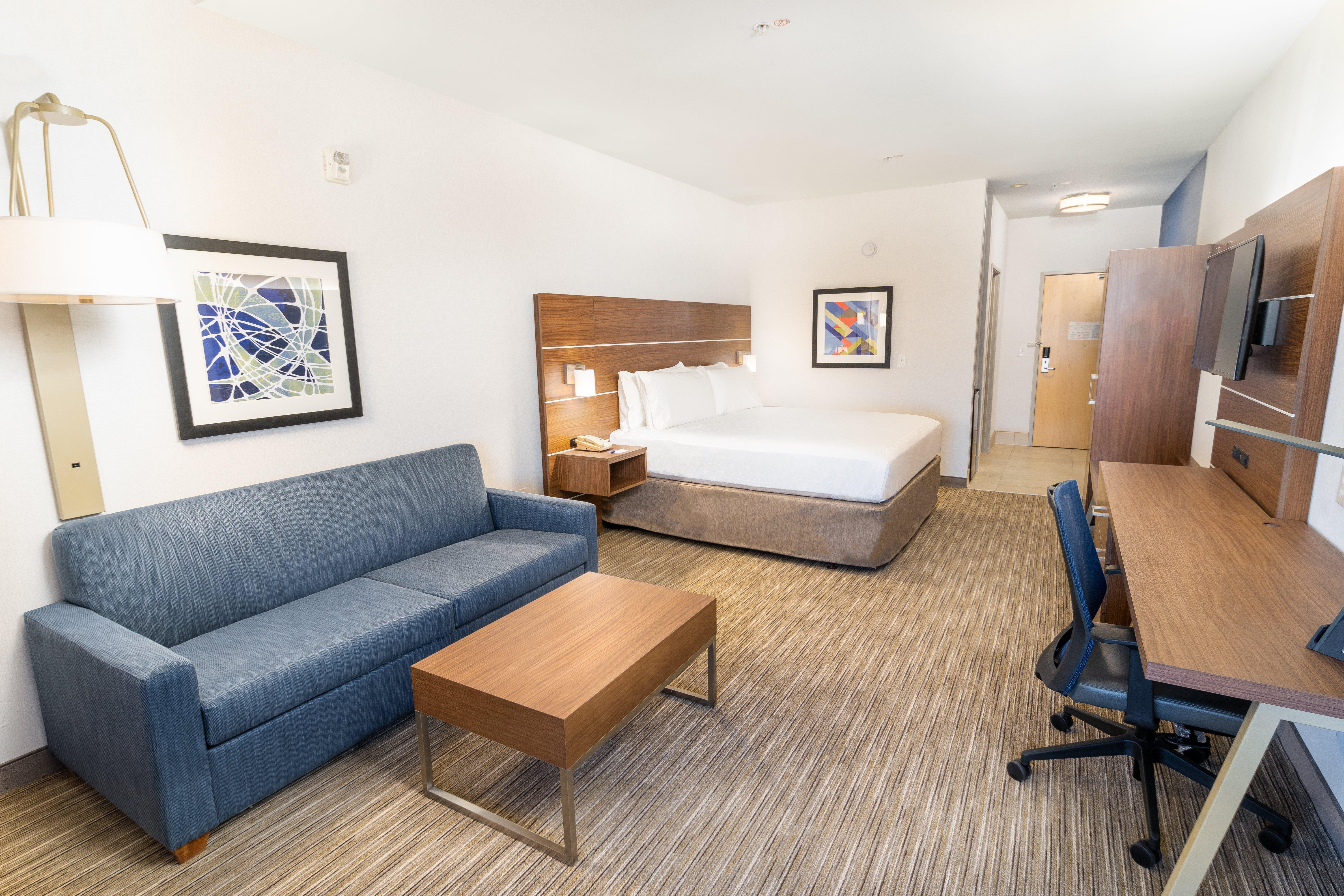 Express & Vegas Sw Springvalley By Ihg