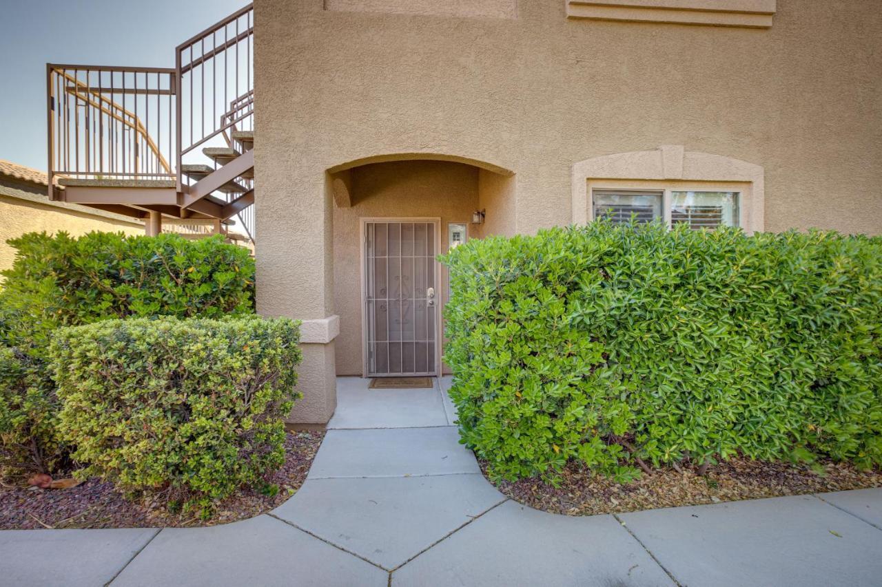 Apartment Vegas With Pool Access!