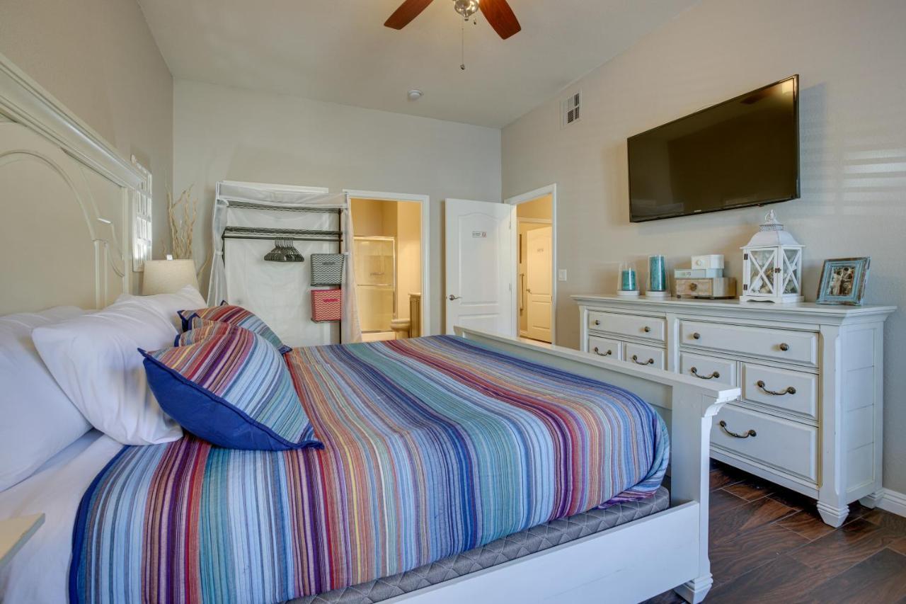 Apartment Vegas With Pool Access! *