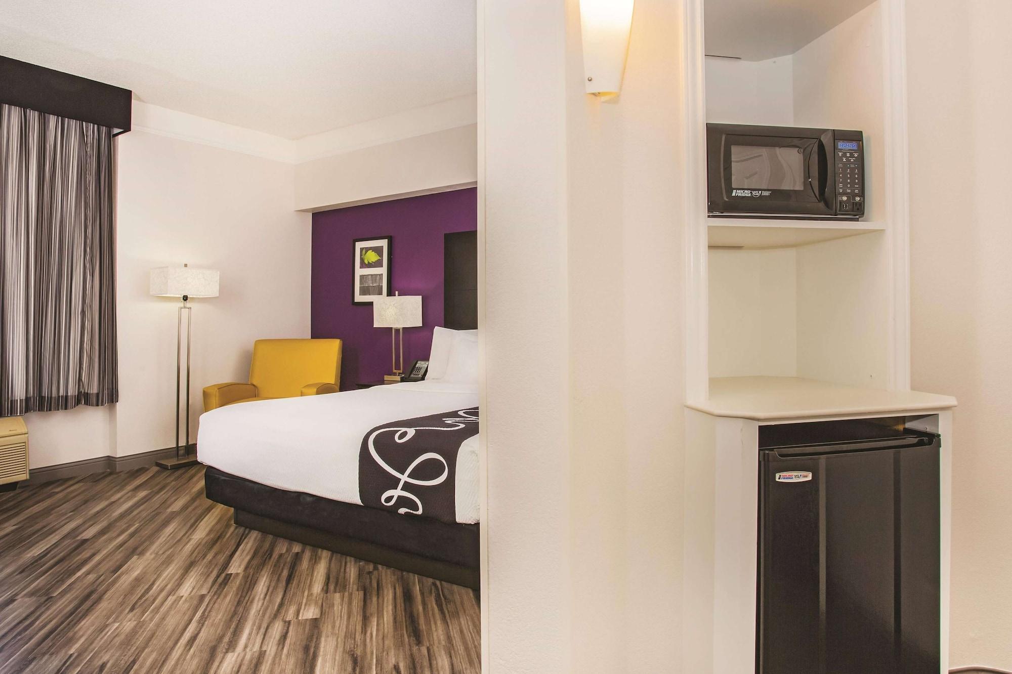Hotel La Quinta By Wyndham Vegas Summerlin Tech