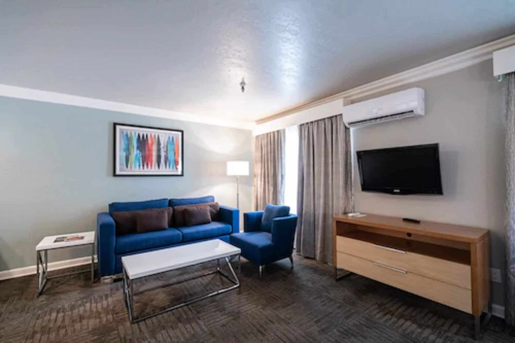 Hotel Alexis Park