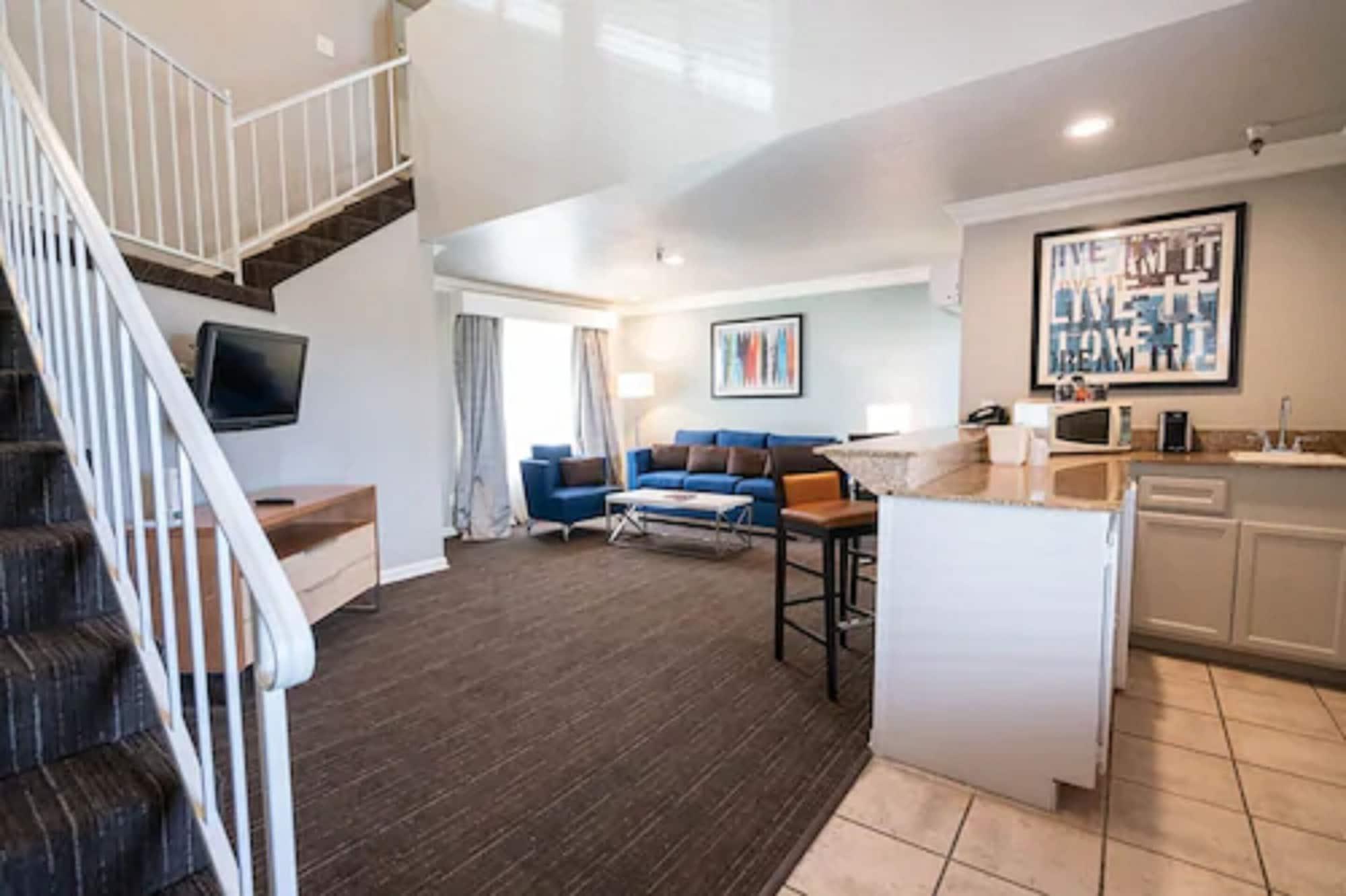 Alexis Park Hotel 3*
