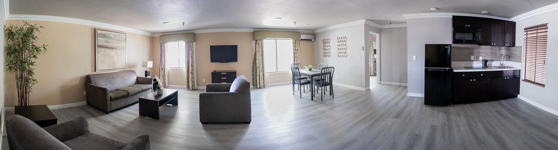 Alexis Park Hotel 3*
