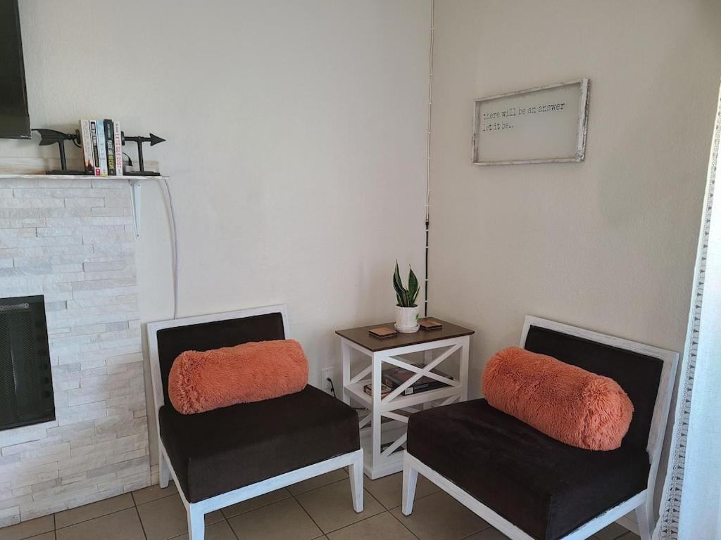 Apartment 2bed 1 Bath Near Nellis Afb & The Strip *