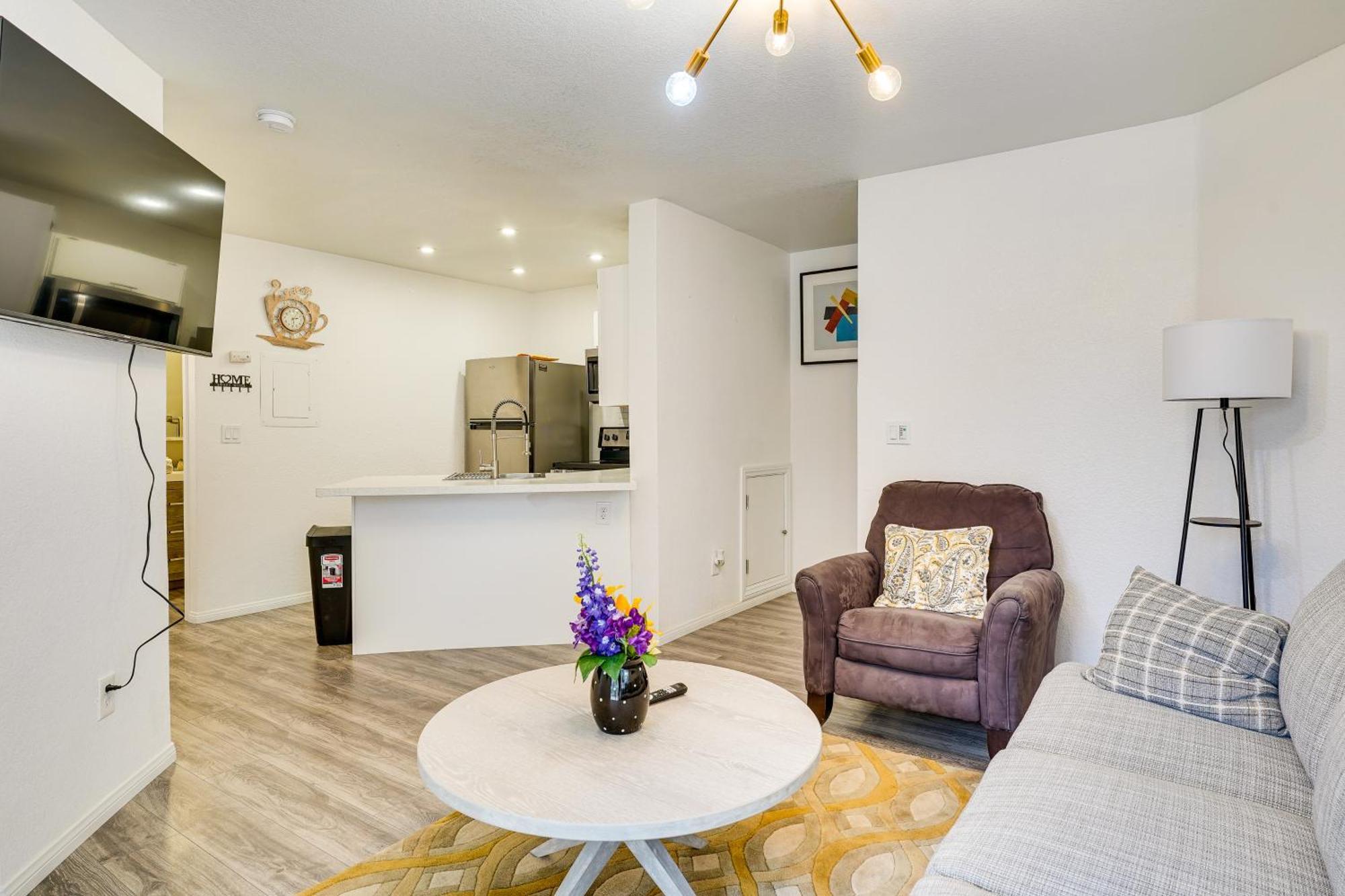 Apartment Vacation Near Vegas Strip With Pool! Las Vegas