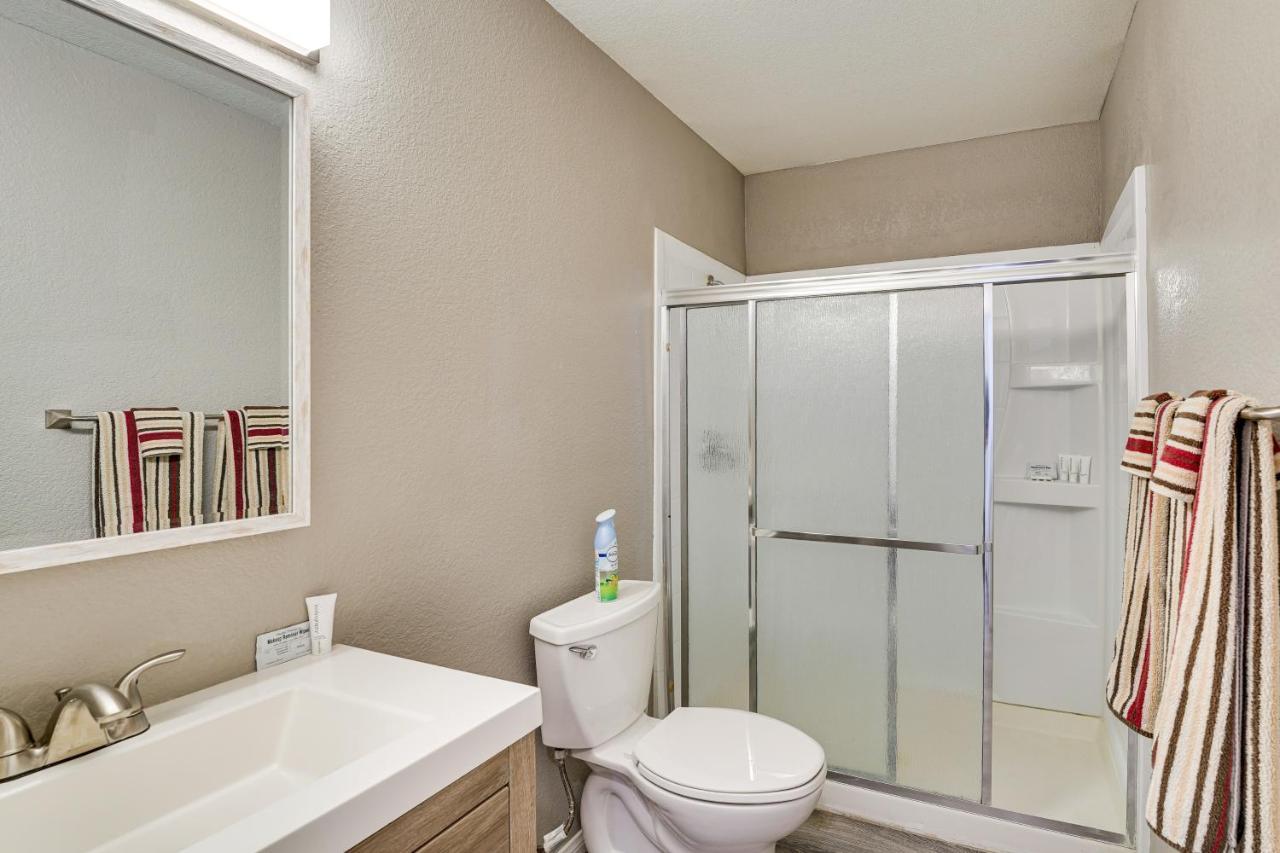 Vacation Near Vegas Strip With Pool! Las Vegas