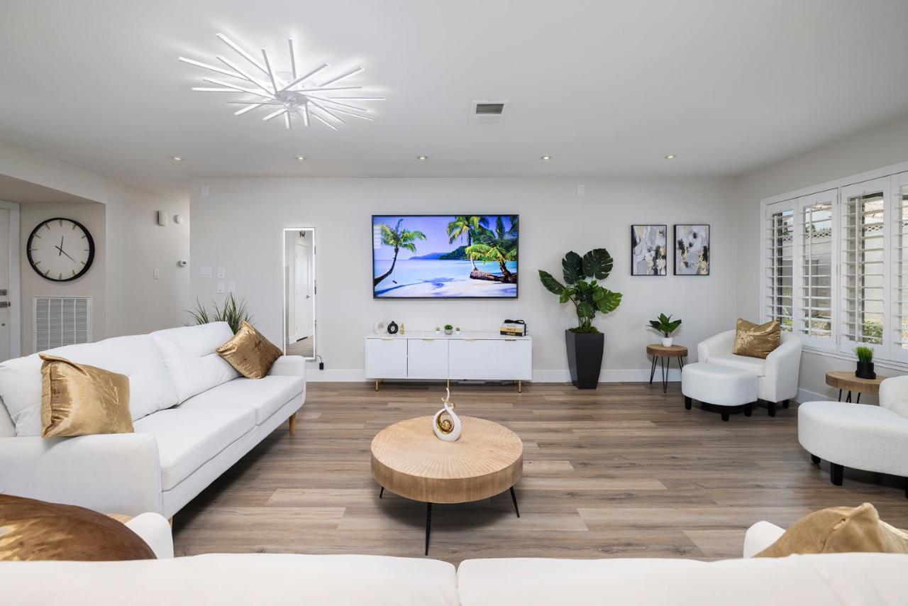 Holiday home Single Story Minutes From Summerlin With Rv Parking & Dog Friendly *