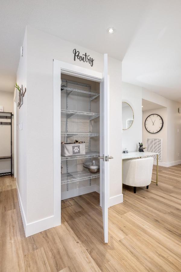 Single Story Minutes From Summerlin With Rv Parking & Dog Friendly * Las Vegas