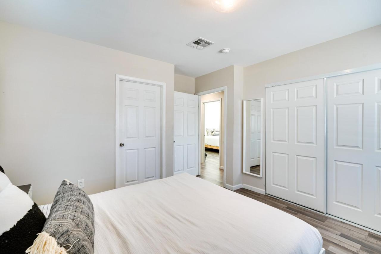 Holiday home With Patio And Grill 6 Mi To The Strip