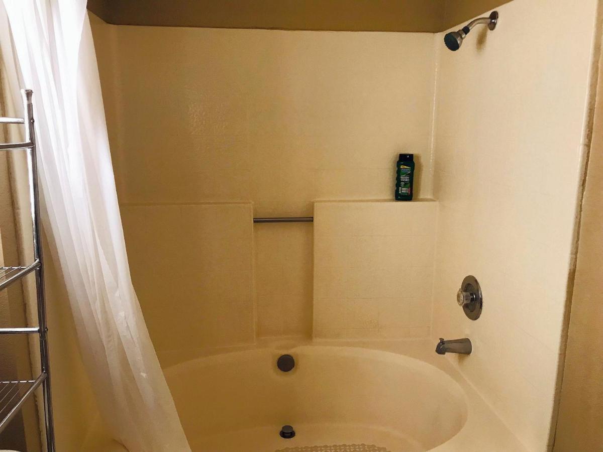 Independent Bedroom With Private Bathroom#2 * Las Vegas