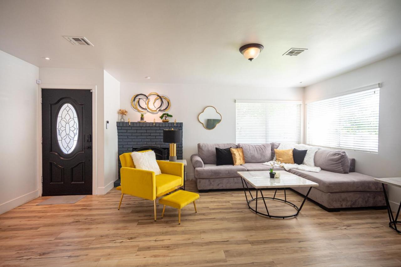 Apartment Brand New Home- Center Location