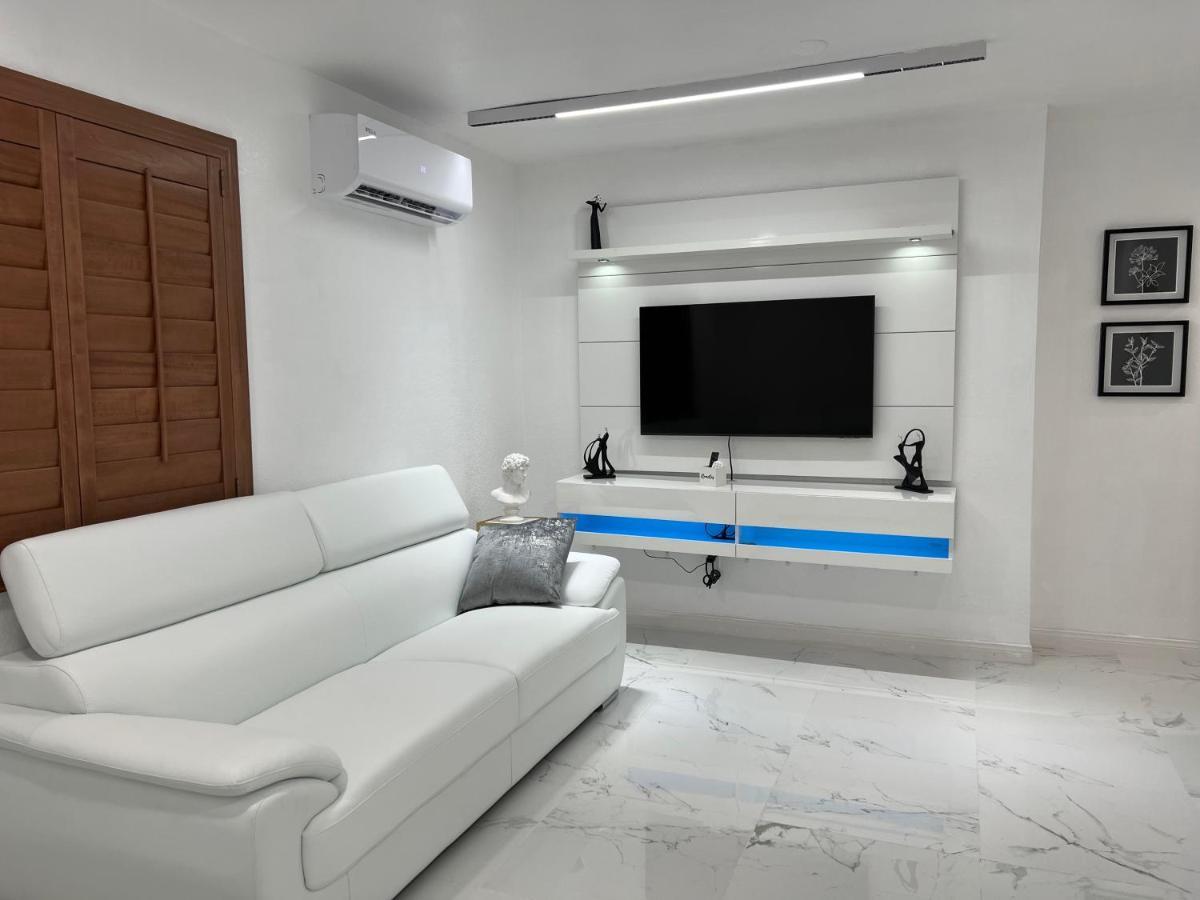 Vegas Apartment