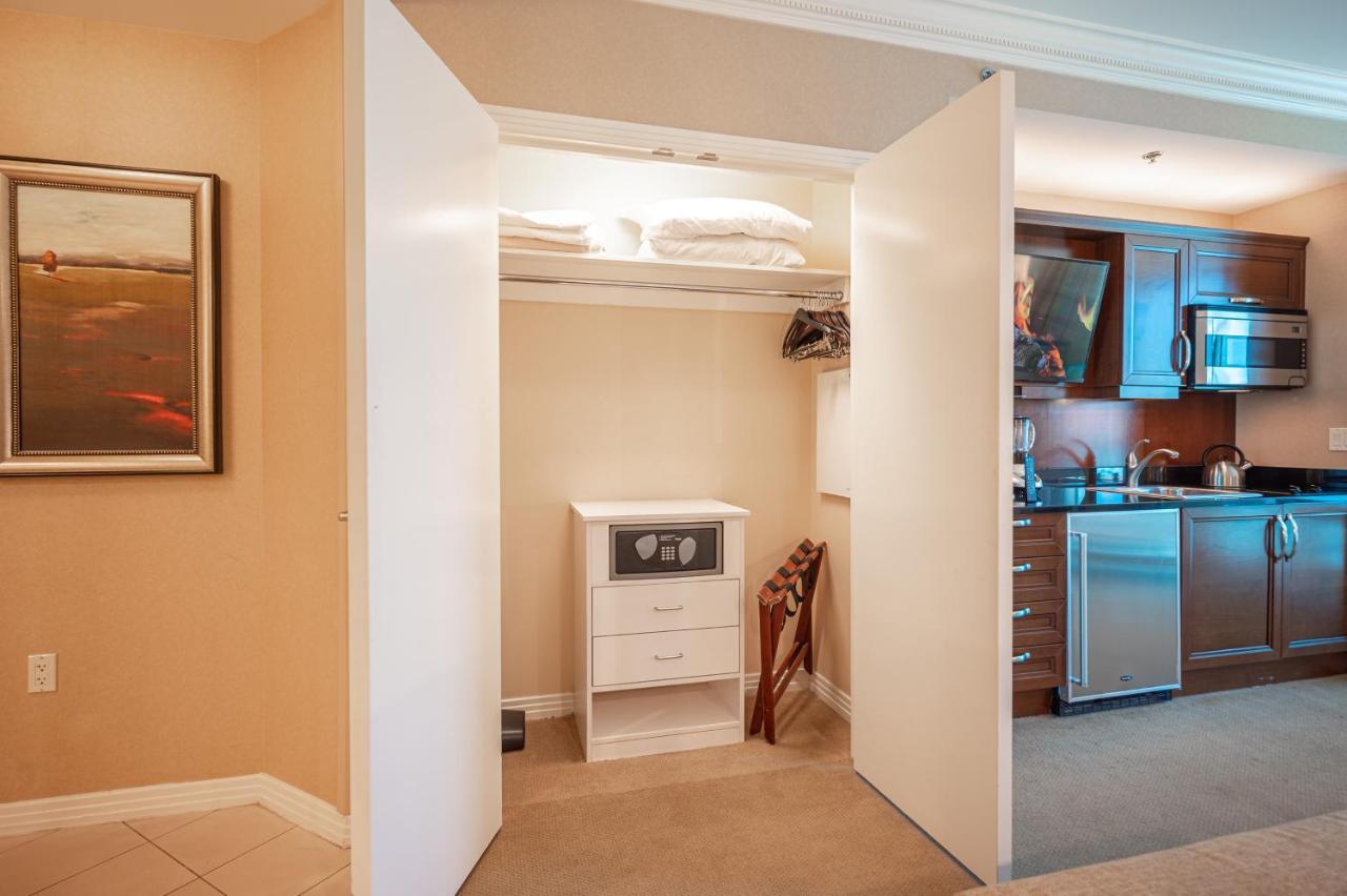 Apartment No Fees-mgm Stripview Adjoining F1 View *