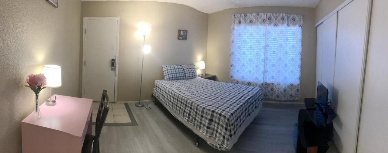 Independent Bedroom With Private Bathroom#2 Guest house Las Vegas