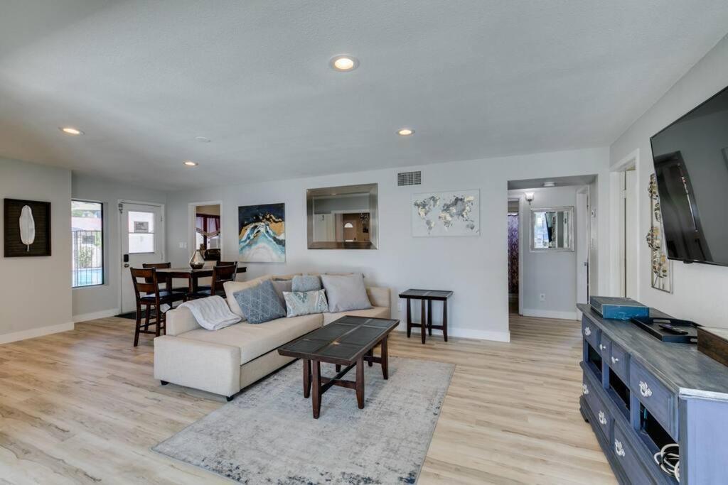 Phoenix House Great For Groups!!! *