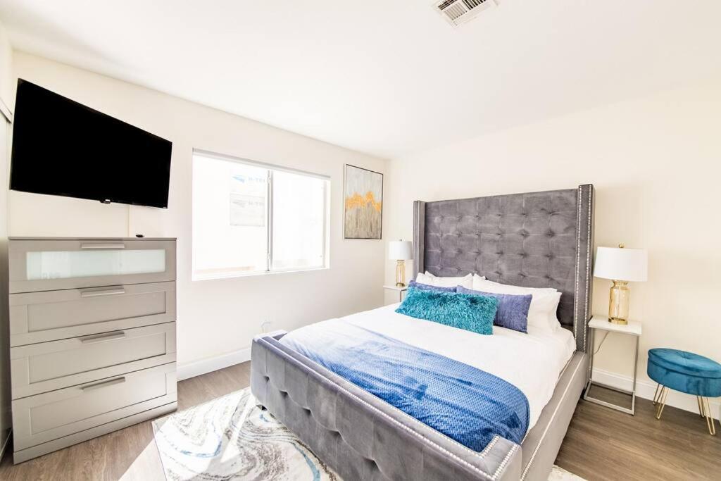 Holiday home Gorgeous Away From 3 Bed 3 Bath W/ Pool Las Vegas