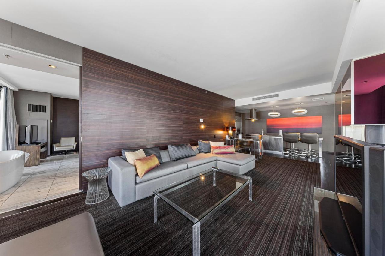 Apartment Huge Modern Luxury 17 Floor Panoramic Corner With Open Balcony