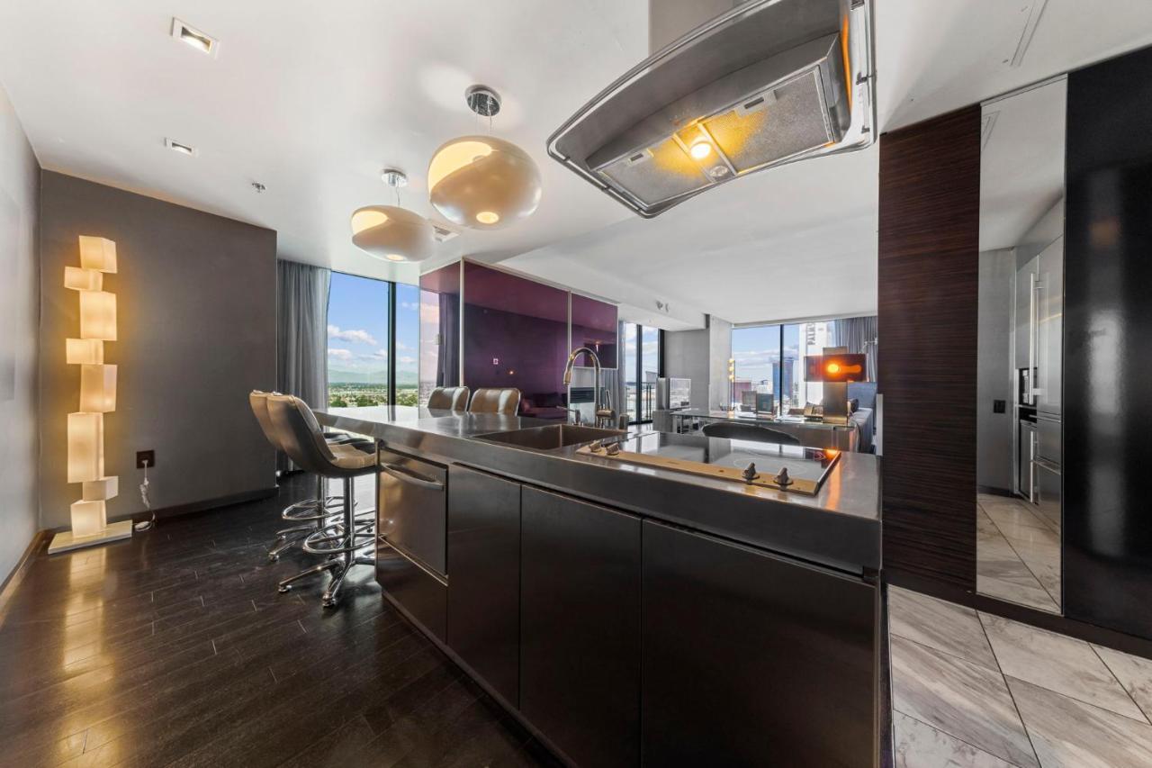 Apartment Huge Modern Luxury 17 Floor Panoramic Corner With Open Balcony *
