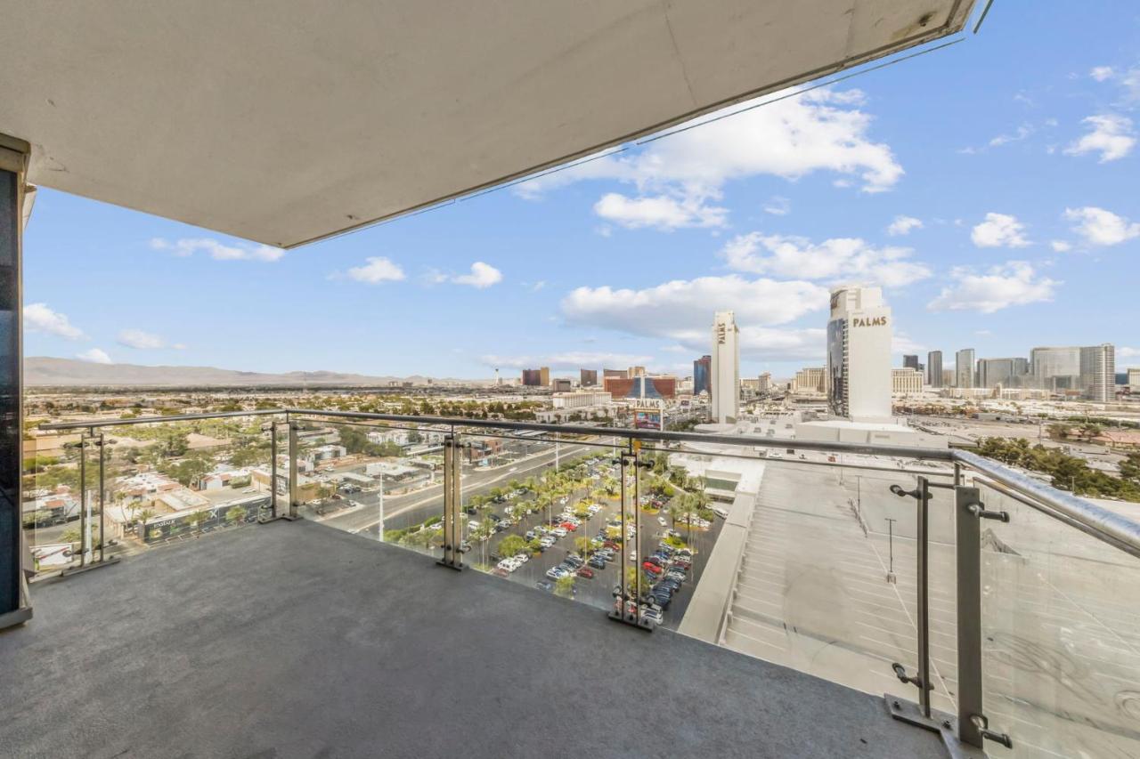 Apartment Huge Modern Luxury 17 Floor Panoramic Corner With Open Balcony