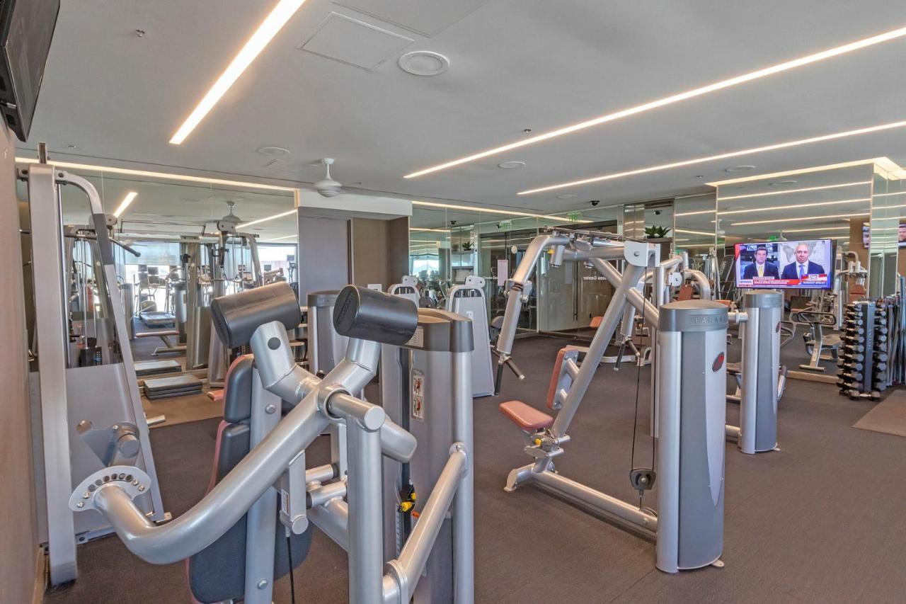 Huge Modern Luxury 17 Floor Panoramic Corner With Open Balcony Apartment *