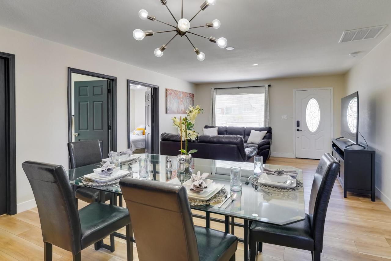 Holiday home Modern Downtown Vegas Near Fremont Street *