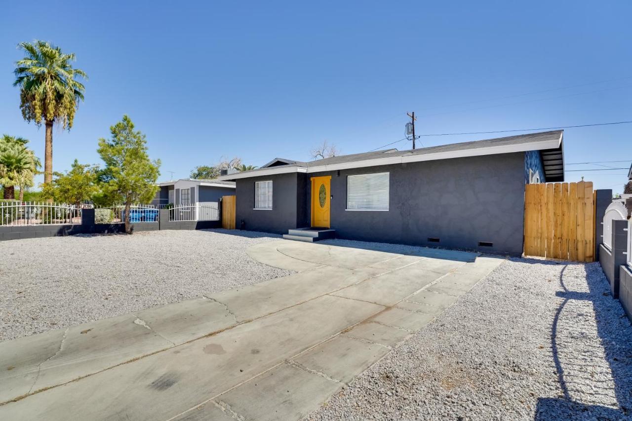 Modern Downtown Vegas Near Fremont Street *