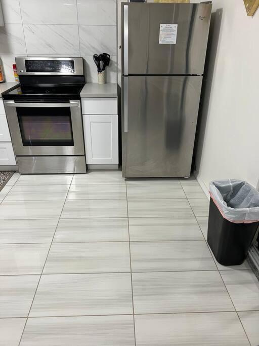 5 Large Studio With Full Kitchen, Laundry And Bath Apartment Las Vegas