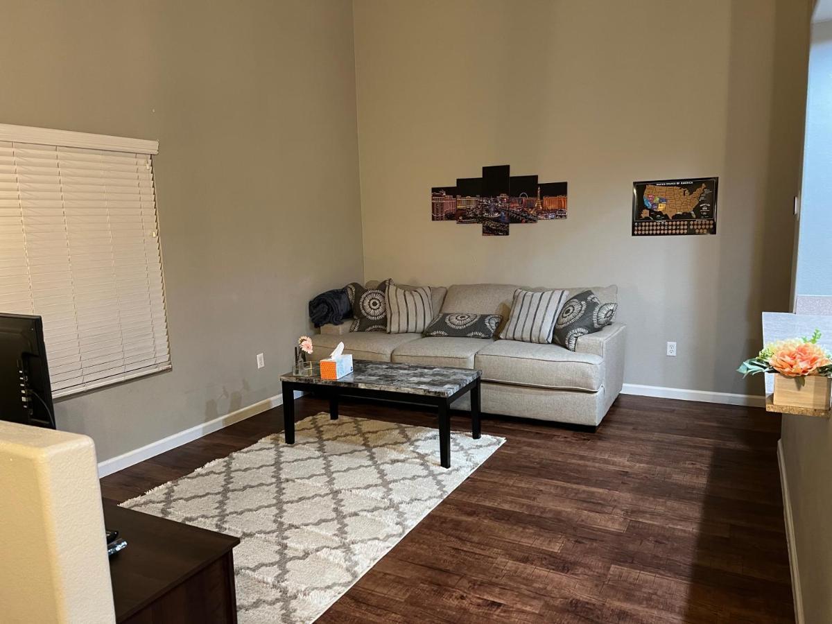 Apartment Gate Dual Master Office And Dog Park 30 Days Minimun *
