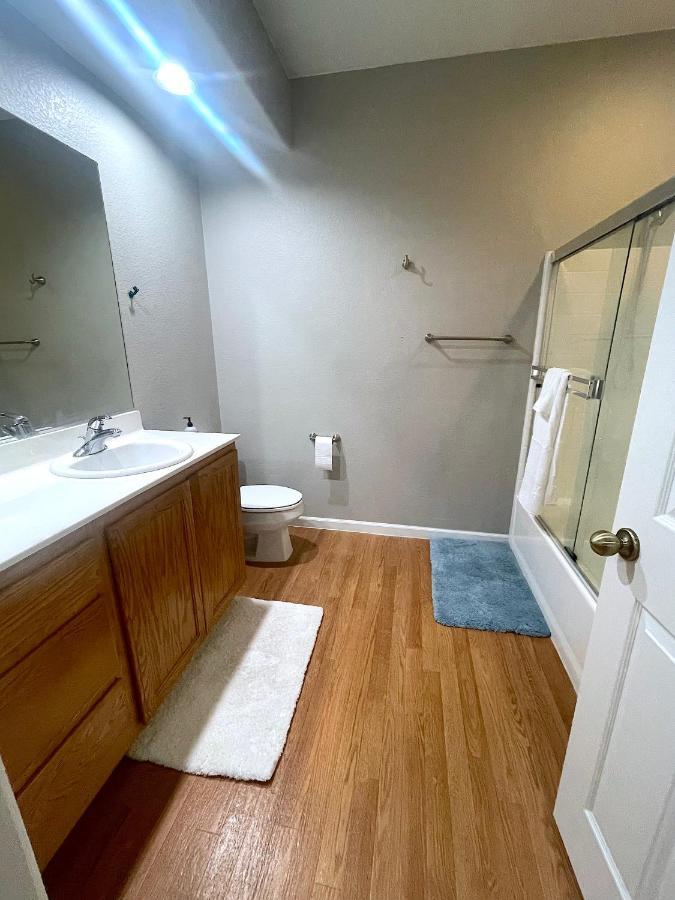 Apartment Gate Dual Master Office And Dog Park 30 Days Minimun Las Vegas